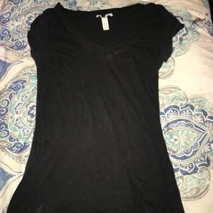 medium v-neck tee